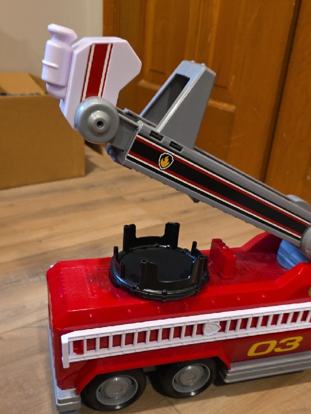 Paw Patrol Red Marshall Rescue Ladder Fire Truck Vehicle With Accessories - Picture 3 of 8